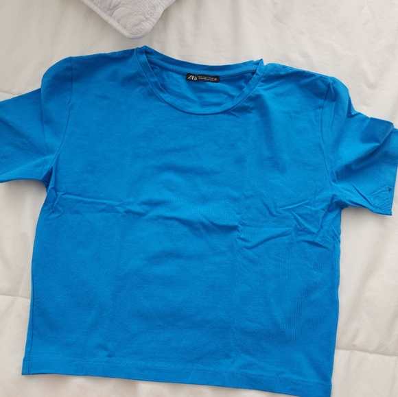 Zara Cropped Tee Set - Picture 9 of 16